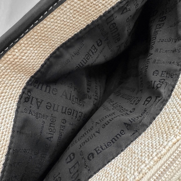 Brand New Etienne Aigner Cream Shoulder Handbag - Picture 8 of 9